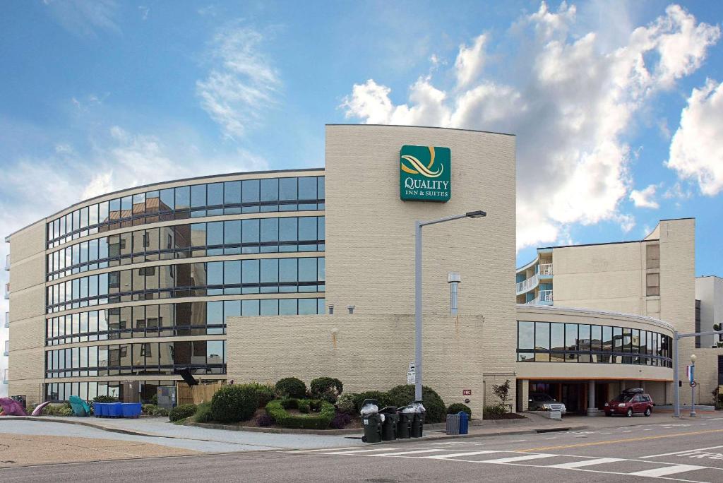 Quality Inn and Suites Oceanfront Main image 1